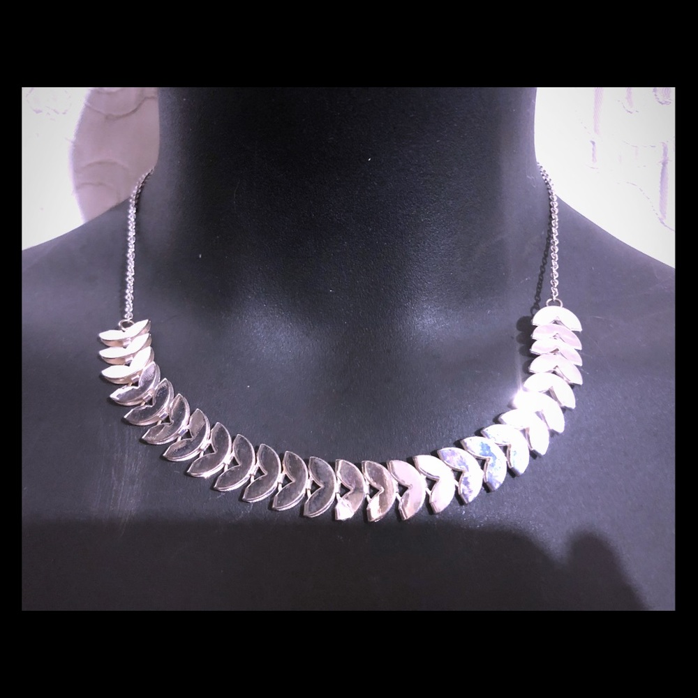 Fishtail necklace